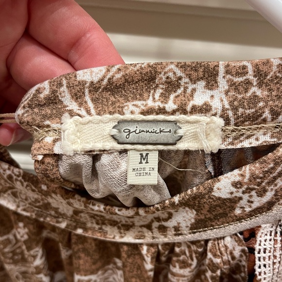 BKE M Medium Women's Flowy Brown and Cream Top - Picture 7 of 8